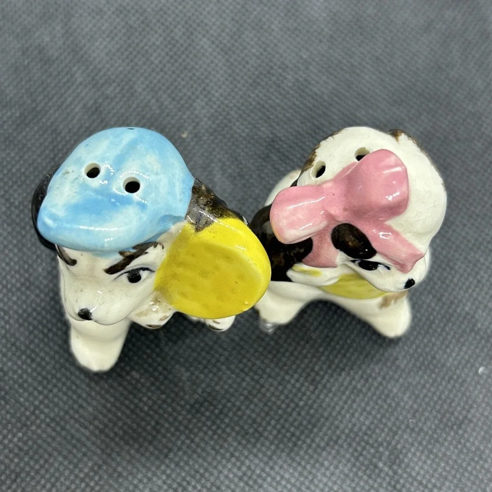 Set of‎ Vintage Ceramic Cocker Spaniel Tennis Players Salt and Pepper Shakers